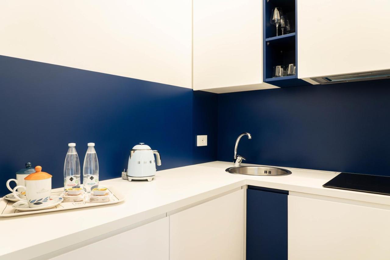 Ferienwohnung Donna Giacinta Blu Luxury Flat Bari Exterior foto
