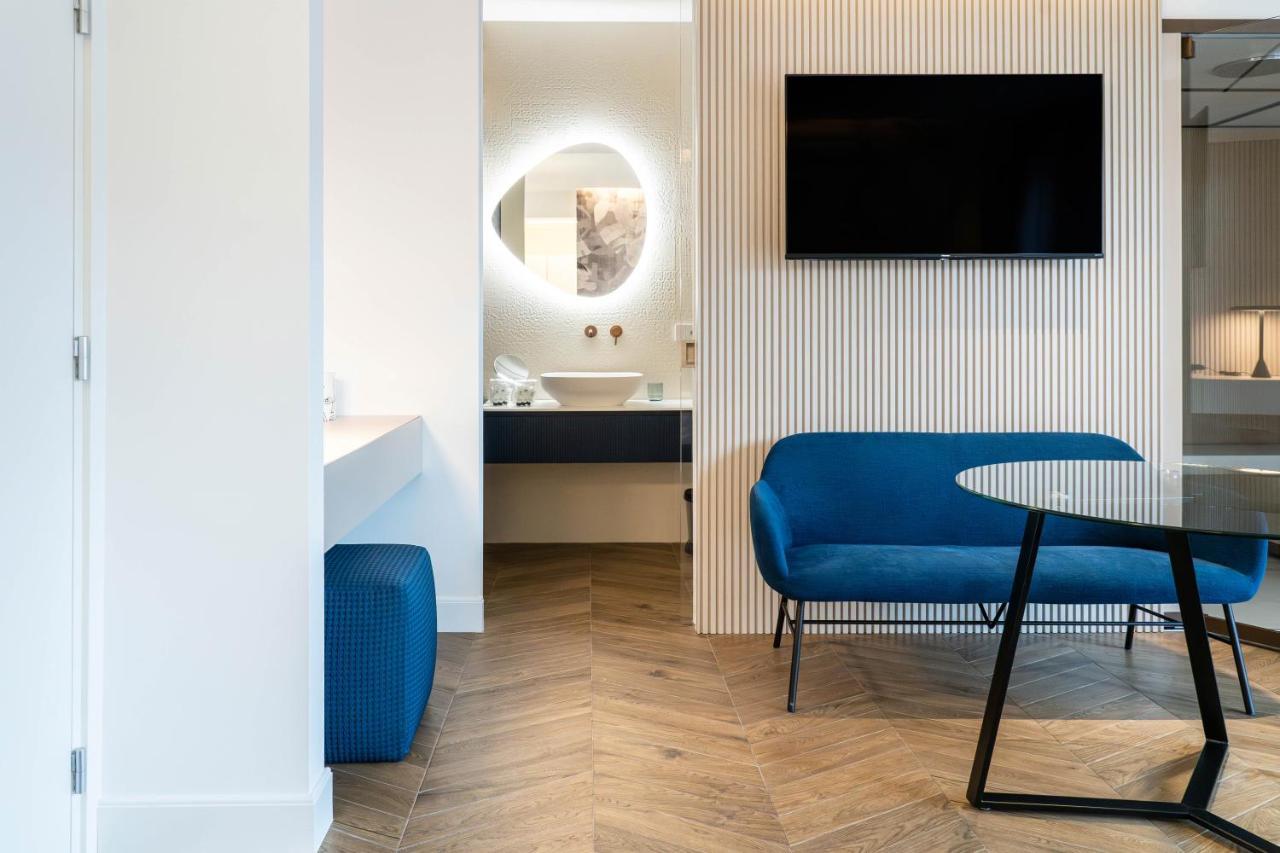 Ferienwohnung Donna Giacinta Blu Luxury Flat Bari Exterior foto