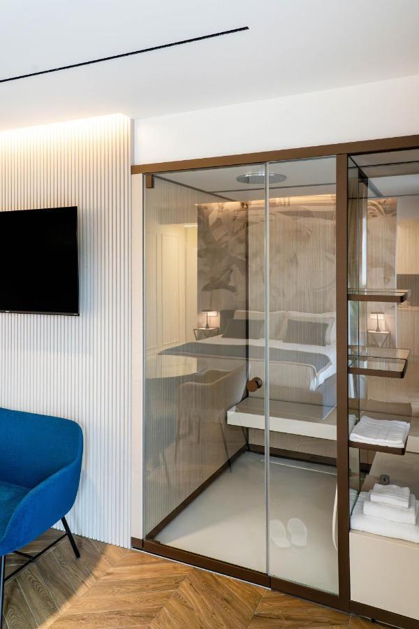Ferienwohnung Donna Giacinta Blu Luxury Flat Bari Exterior foto
